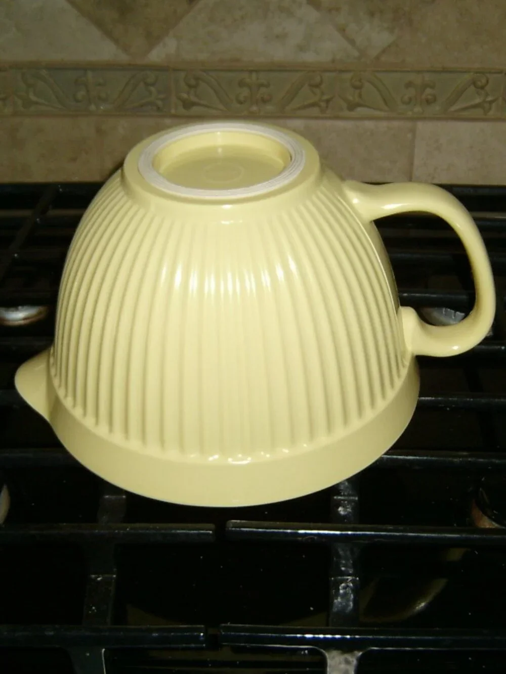 Mixing Bowl w/Handle, 4-Quart, Yellow, Melamine, EUC